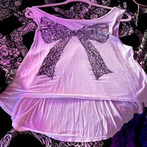 Mint condition wore only once Looks adorable with a pair of denim shorts